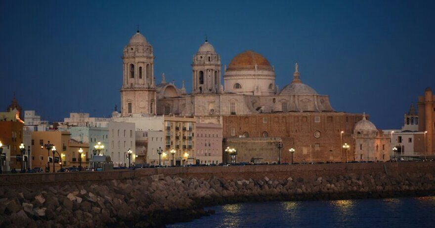 Free Tour Cádiz Nocturna