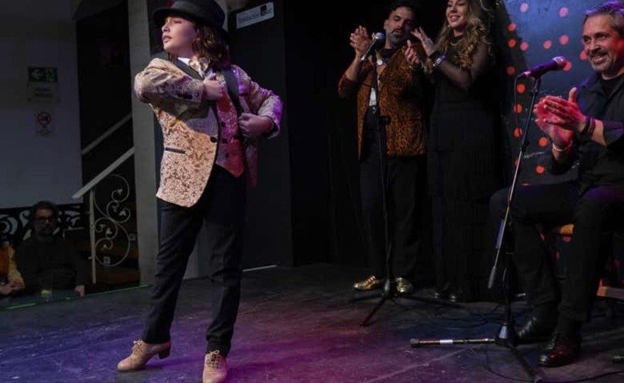 Espectáculo flamenco en el tablao La Guarida del Ángel