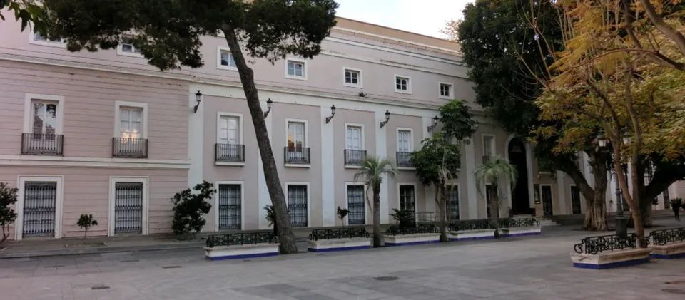 Exposición divulgativa “Mujeres en las Artes. Una mirada desde el presente”